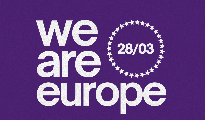 we are europe na fioletowym tle w kolorze volt, symbol protestu, 27 gwiazd w okręgu, data 28 marca