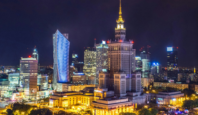 warszawa w nocy