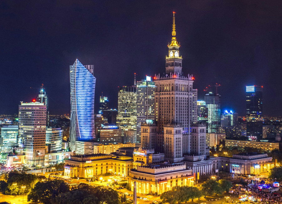 warszawa w nocy